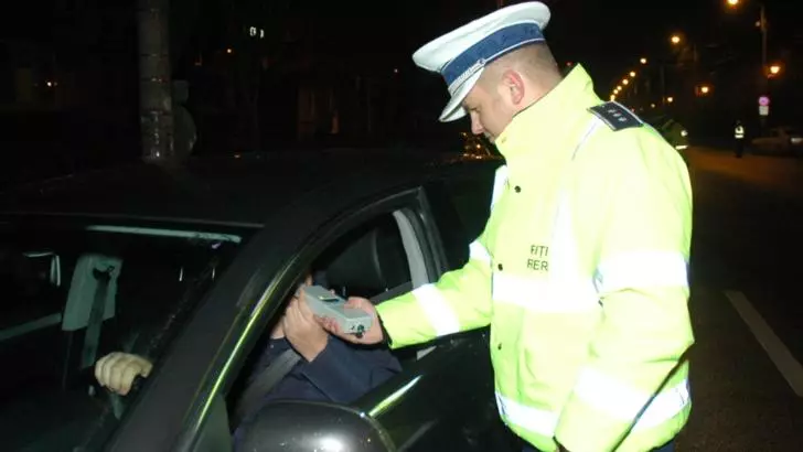 Șeful Poliției din Brăila a fost prins beat la volan. Bărbatul a fost implicat într-un accident rutier