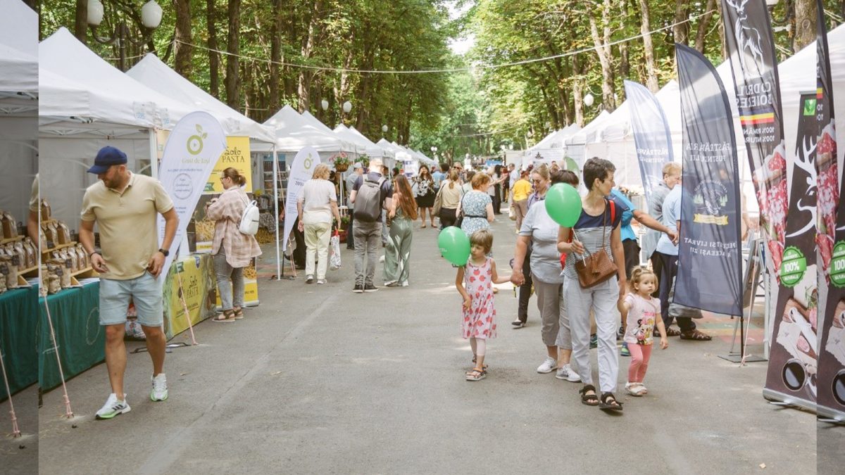 Târgul Iașul în bucate tradiționale, ecologice montane și artizanale se desfășoară în acest weekend! Ieșenii pot achiziționa produsele în Parcul Expoziției din Copou
