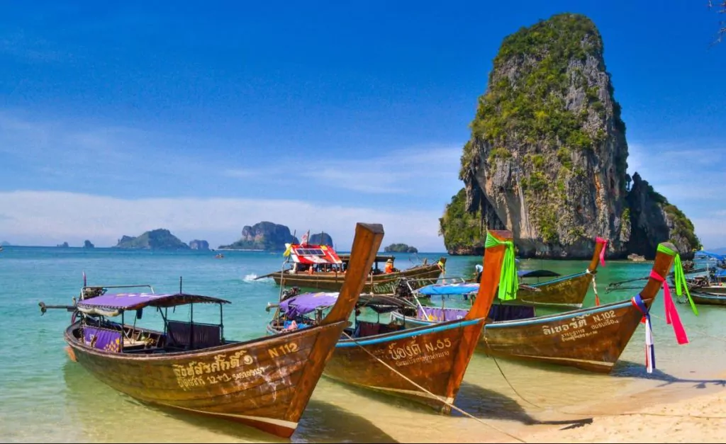 Românii nu mai au nevoie de viză pentru Thailanda