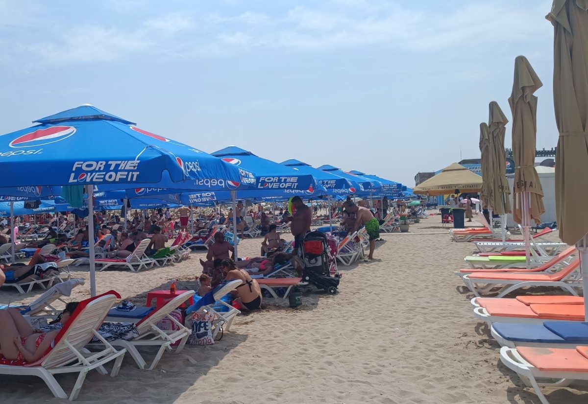 Stațiunea preferată de turiștii români, datorită prețurilor accesibile. „Mamaia m-a dezamăgit din cauza plajei”