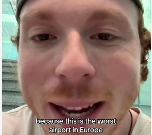 Un vlogger american s-a plâns de condițiile de pe Aeroportul Otopeni! „Sunt vreo 35-37 de grade Celsius” – VIDEO