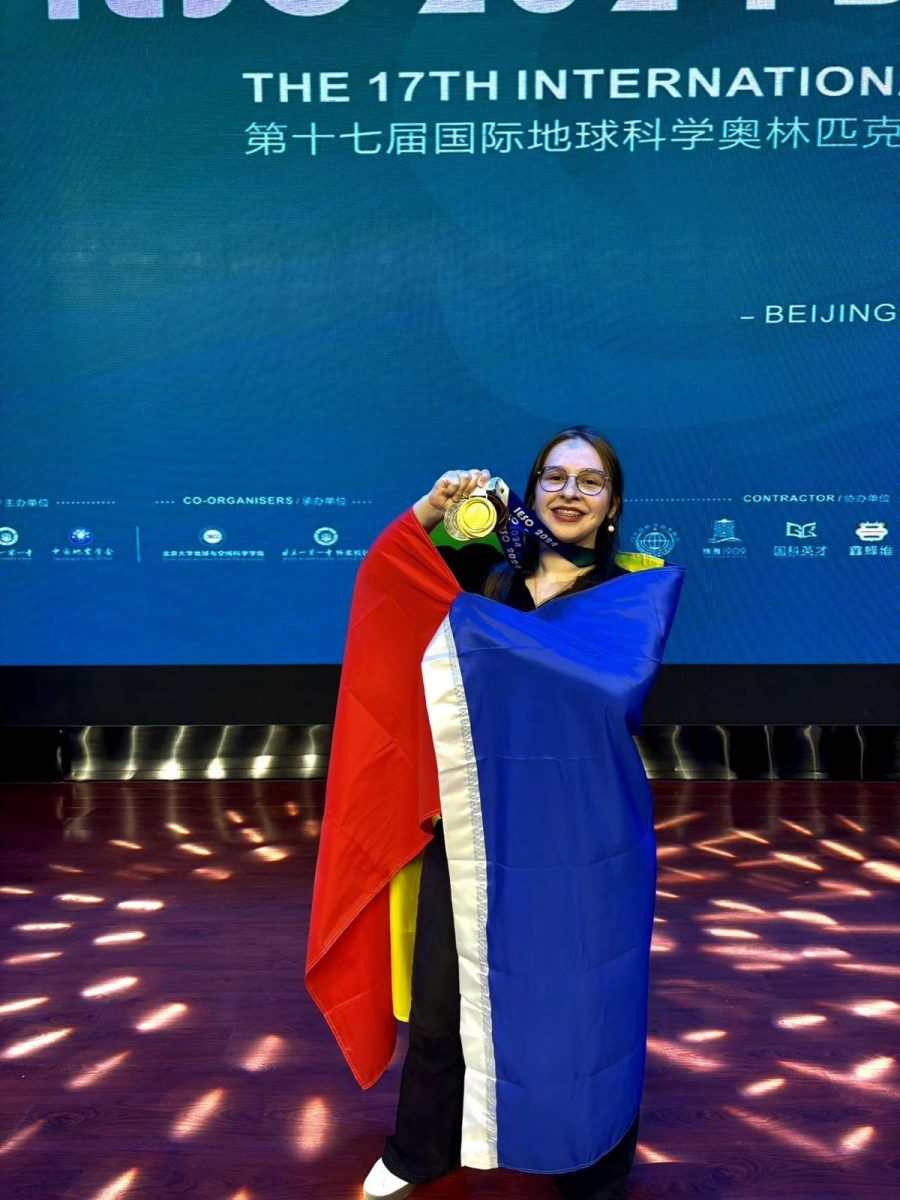 Performanță pentru o elevă a Colegiului Național din Iași, la Beijing! Trei medalii obținute la Olimpiada Internațională ”Științele Pământului”