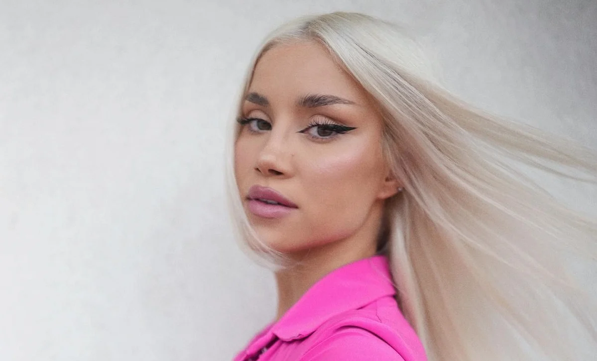 Alina Ceușan radiază de bucurie! Influencerița a devenit mamă pentru a doua oară