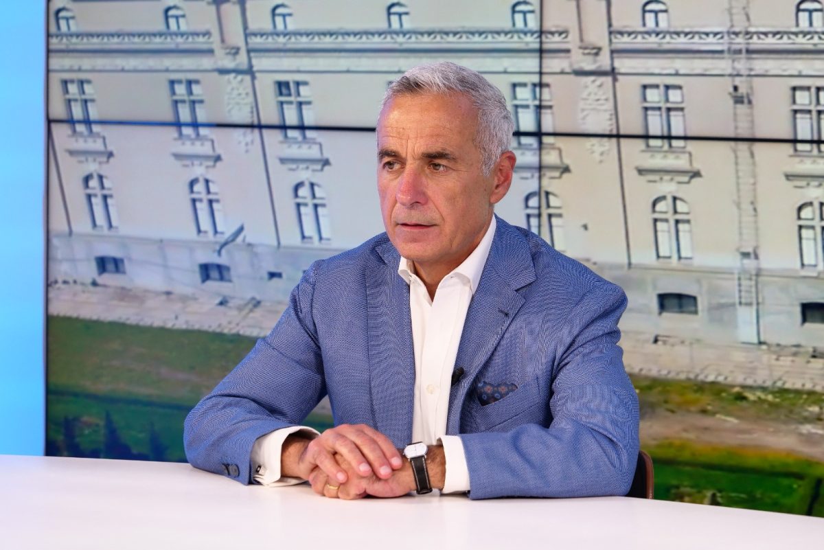 Călin Georgescu, victima manipulării mediatice: Cum televiziunile distorsionează mesajele pentru a-l elimina din cursa politică