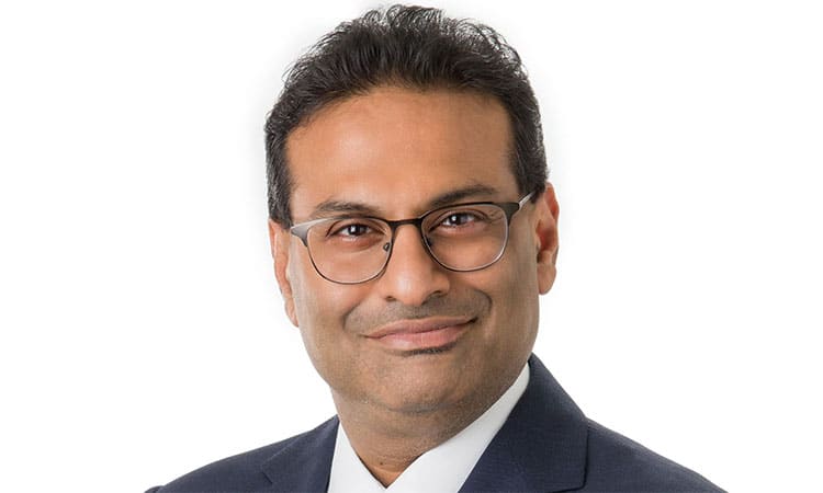 Laxman Narasimhan, CEO al Starbucks, a demisionat după doar un an în această funcție