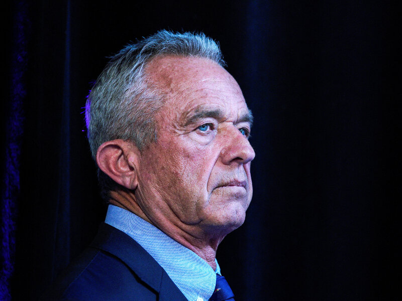 Acuzații grave la adresa lui Robert F. Kennedy Jr.! Ar fi tăiat capul unei balene cu o drujbă