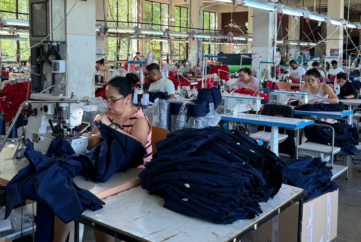 Fabrica de uniforme SIVA Uniforms din București estimează afaceri duble în 2024 și se extinde internațional