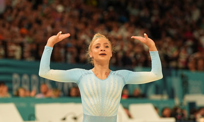 Sabrina Voinea se retrage din gimnastică, după ce România a pierdut medalia de bronz la sol