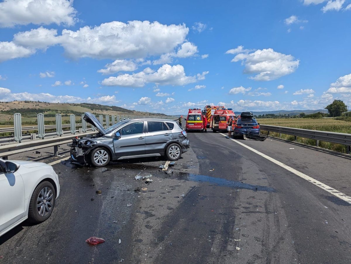 Accident rutier grav, cu 17 victime. A fost activat Planul Roșu de intervenție pe A1