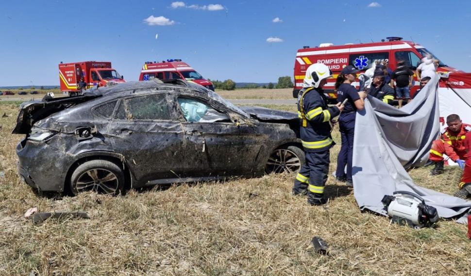 Accident rutier mortal în Bihor. Doi adulţi şi o fetiţă au murit