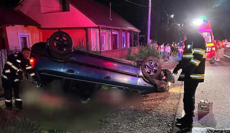 Accident rutier în Vaslui! Două persoane au fost transportate la spital cu fracturi și traumatisme multiple
