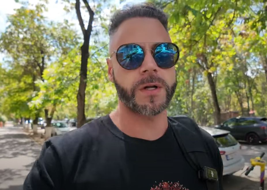 Un american mutat în România a uimit internetul cu postarea sa despre România: „Pur și simplu nu ne putem permite să trăim!”