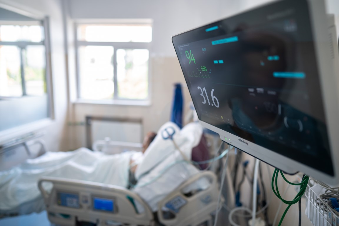 Vicepreşedintele Asociaţiei medicilor ATI din România, despre cazul morților de la Spitalul Sfântul Pantelimon. Cele „trei doamne” sunt „executate” şi „măcelărite”