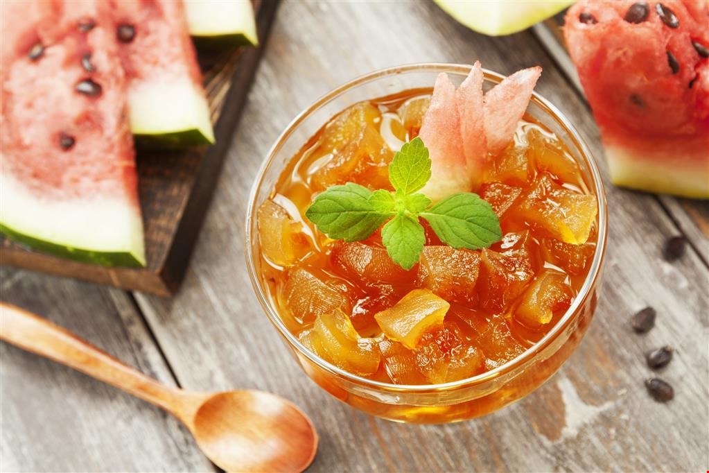 Cum prepari cea mai bună dulceață de coji de pepene verde. Fructul răcoritor al verii, plin de vitamine!