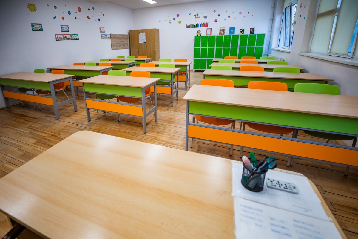 Cât costă să ții un copil la școală în România? Potrivit unui studiu, părinții scot din buzunar peste 30.000 lei