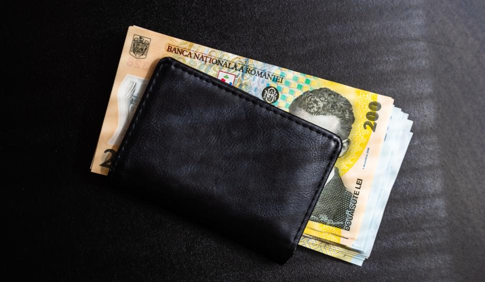 Cea mai mare pensie din România, de 100.000 de lei lunar, este acordată unui fost angajat din sectorul bancar
