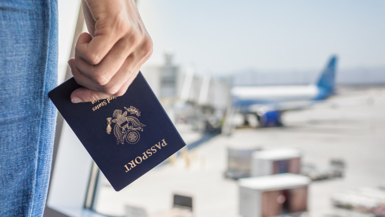 Cetățenii britanici care călătoresc în UE sunt obligați să facă asta! Legea va intra în vigoare anul viitor