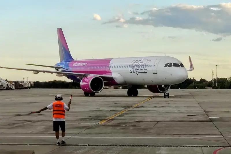 Compania Wizz Air, amendată cu 770.000 euro pentru înșelăciune. Cum proceda conducerea