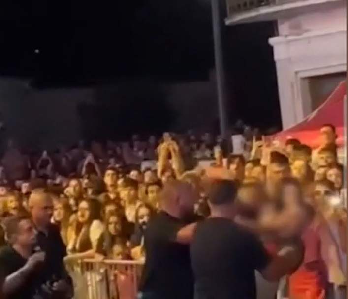 Conflict violent la concertul lui Babasha: Spectatorii și bodyguarzii s-au confruntat, iar o polițistă a ajuns la spital