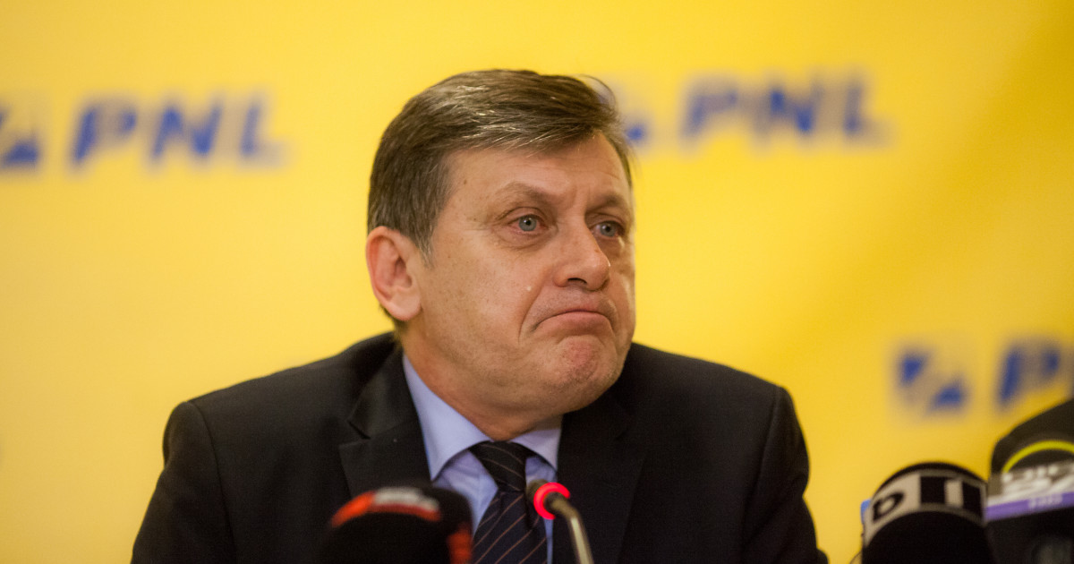 Fostul lider PNL, Crin Antonescu, a lansat un atac dur la adresa liderului PNL, Nicolae Ciucă și la conducerea partidului