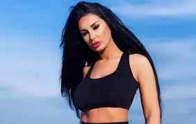 Dana Badea l-a dat uitării pe Alin după ce s-au despărțit. A șters definitiv tatuajul făcut pe când erau împreună. Cu ce l-a acoperit