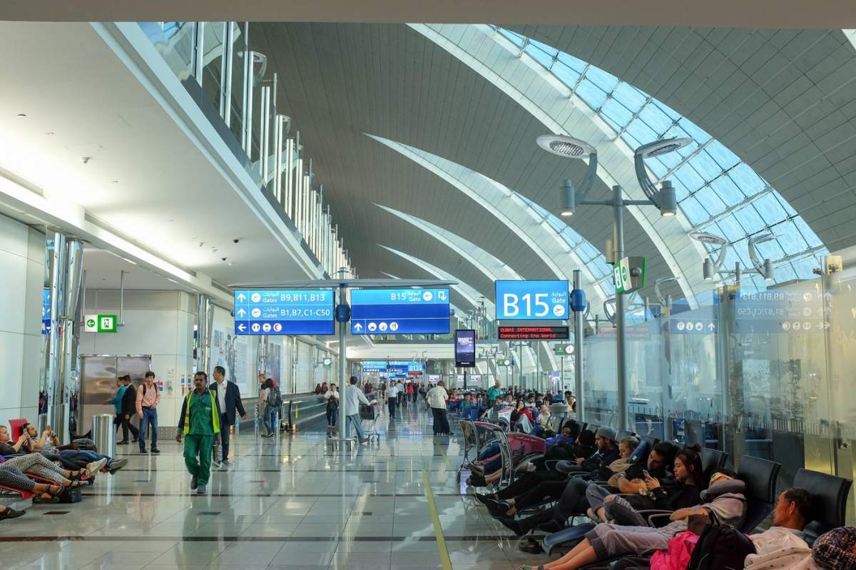 Cât te costă să mergi în Dubai și ce noi reguli trebuie să respecți la aeroport