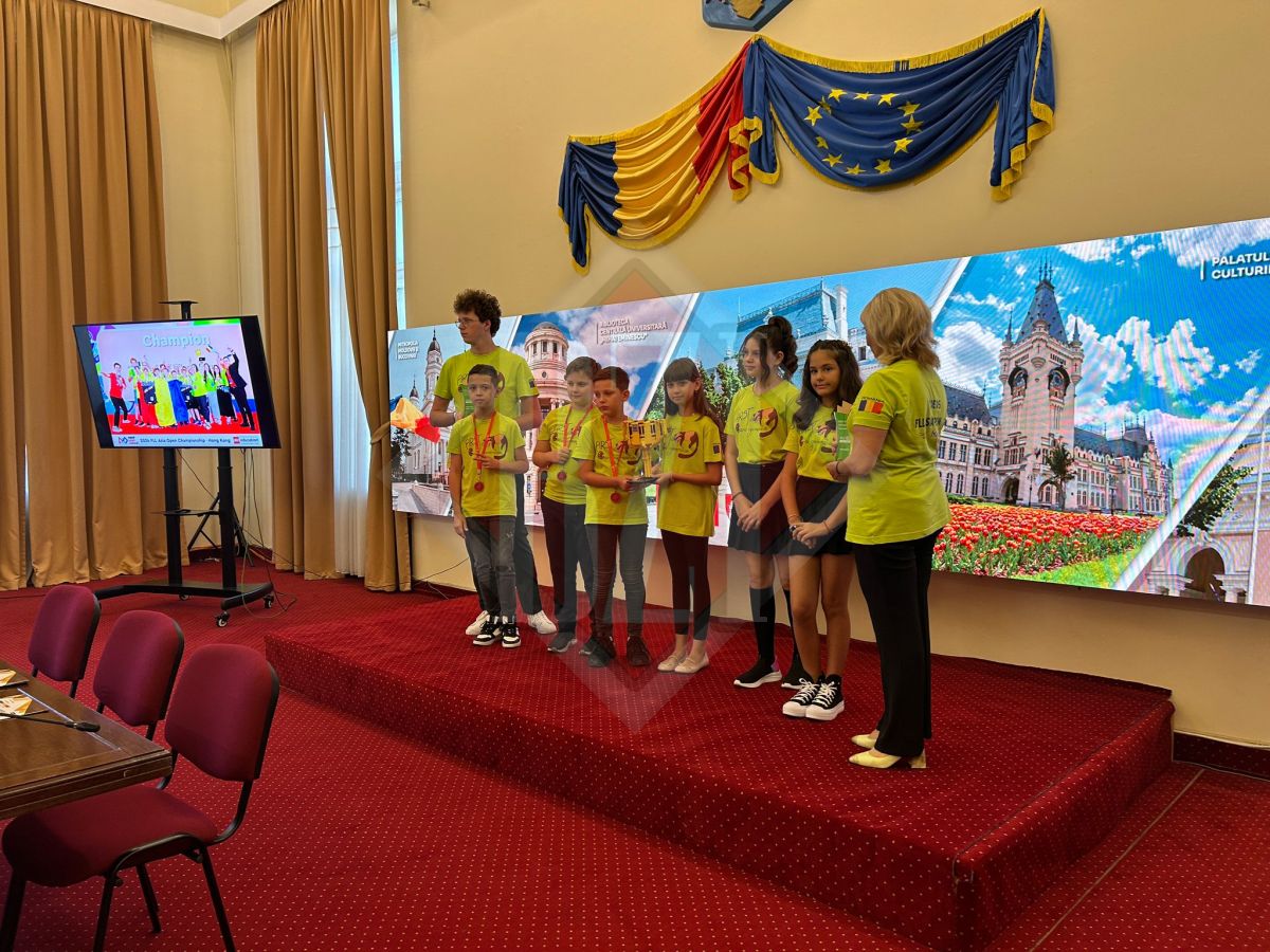 Premierea elevilor de la Școala Primară „Carol I” care au câștigat competiția Lego League Campionship ASIA OPEN în Hong Kong