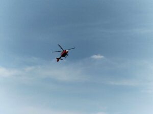 Botoșănean cu arsuri grave, transportat la Spitalul „Sf. Spiridon”cu elicopterul SMURD