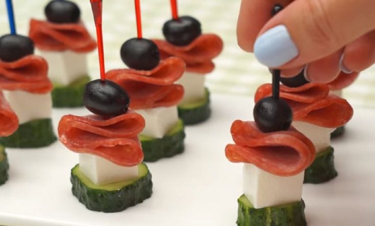 Gustările actuale și creative: aperitivele pe scobitori