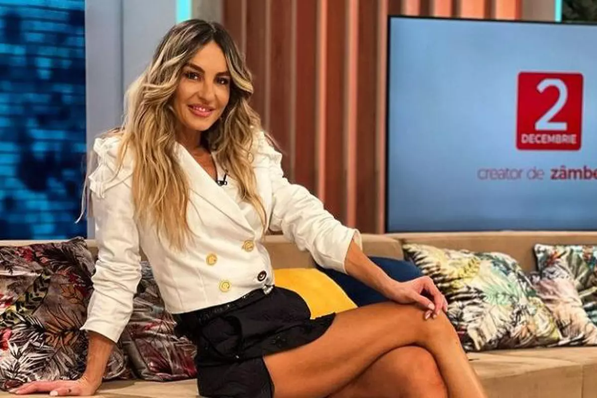 Flavia Mihășan a plecat în vacanță fără copii, în cea mai romantică insulă din Grecia! Imagini superbe din paradis | FOTO