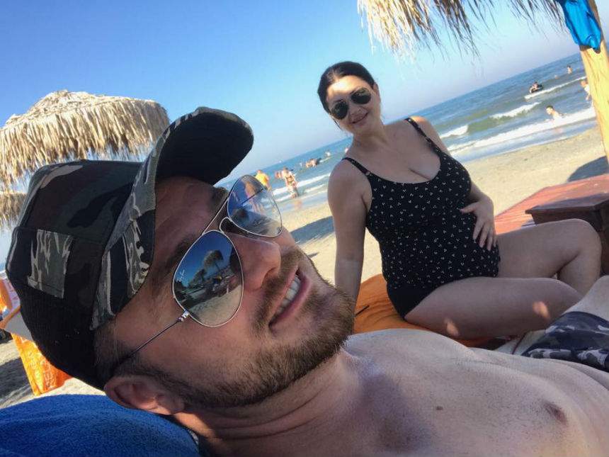 Gabriela Cristea, ținta criticilor din partea fanilor după ce a apărut la plajă în Mamaia. „Miss Piggy e trudită rău!”