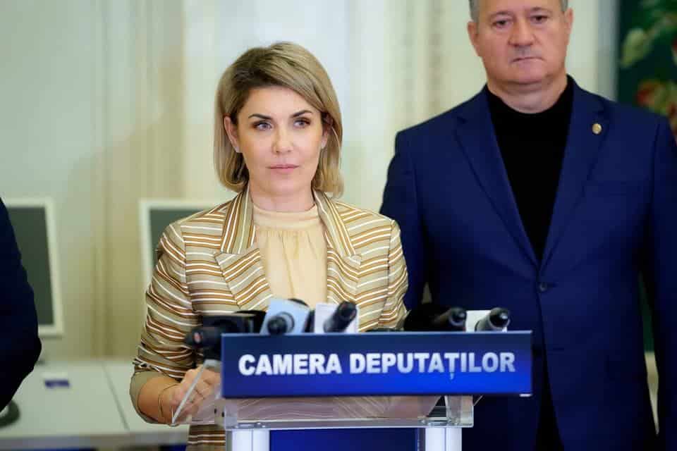 Gianina Șerban, deputat AUR: ”Marcel Ciolacu le spune pensionarilor umiliți „să se relaxeze”. Legea trebuie modificată urgent!”