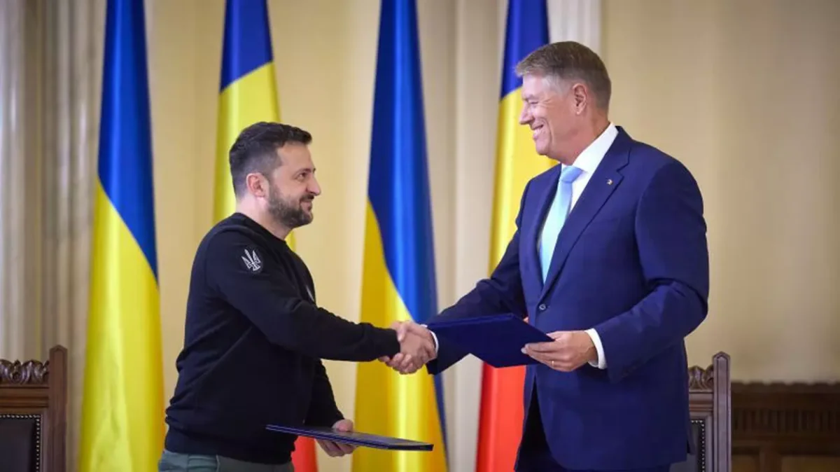 Klaus Iohannis i-a adresat o scrisoare lui Zelenski cu ocazia Zilei Independenței Ucrainei: „România va rămâne alături de Ucraina”