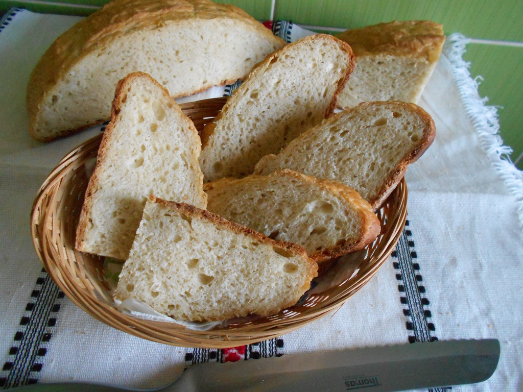 Rețeta delicioasă pentru pâine cu cartofi. Gustul copilăriei