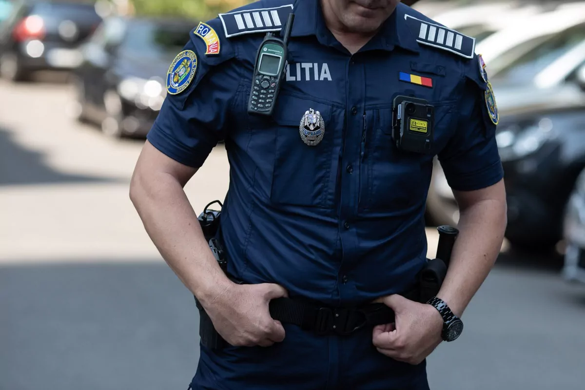 Trei polițiști de la Brigada Rutieră București, urmăriți penal pentru luare de mită