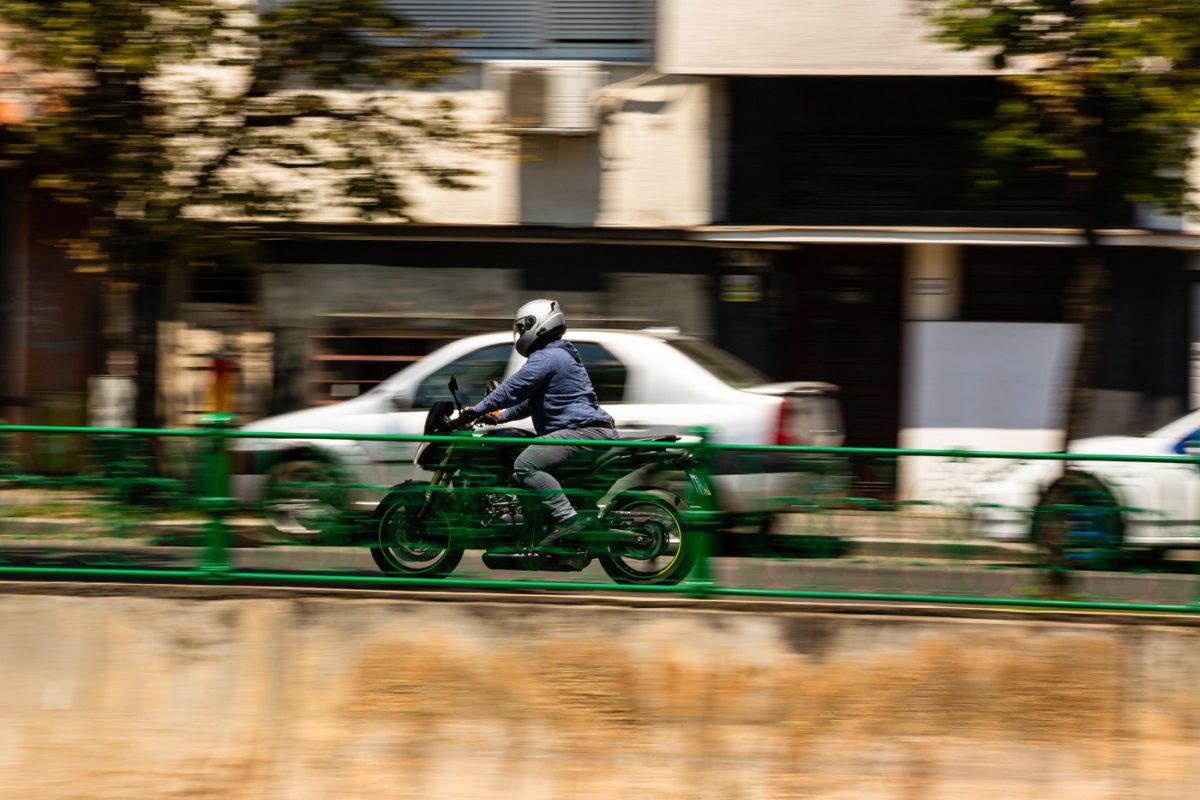 S-a dat lege pentru posesorii de mașini sau motociclete zgomotoase. Iată ce obligații au aceștia