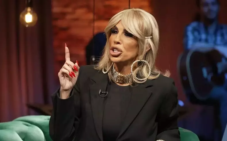 Raluca Bădulescu și-a făcut cont pe OnlyFans. În ce ipostaze s-a pozat vedeta: „E un concept îndrăzneț, provocator”