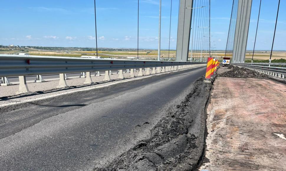 Restricții de circulație pe Podul de la Brăila. Lucrările de reparație nu vor fi gata la termen