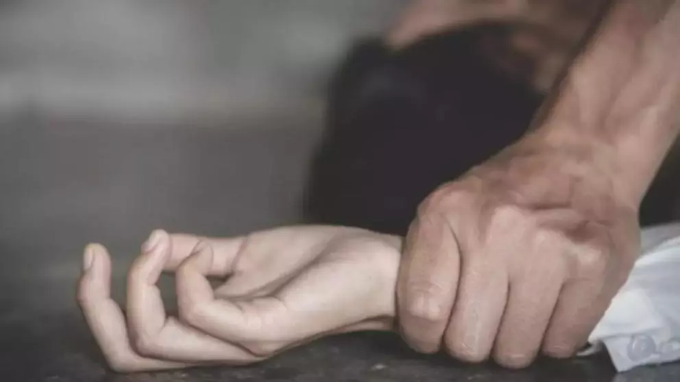 Caz revoltător la marginea Bucureștiului ! Adolescentă violată de doi bărbați într-o pădure din Corbeanca