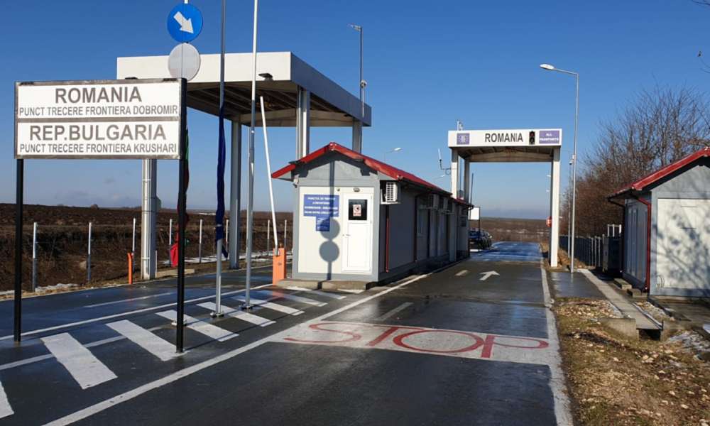 Avertisment pentru românii care se întorc din Turcia. MAE anunță că Bulgaria a introdus la graniță dezinfecția împotriva pestei micilor rumegătoare