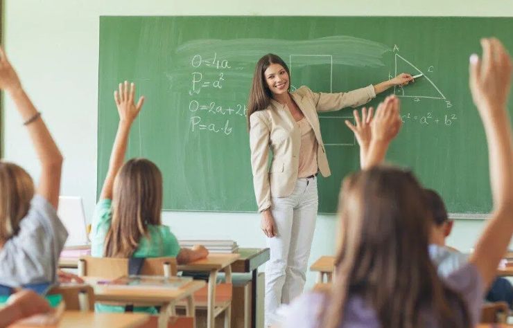 Salariile acestor români cresc din 2025: „Mai este o diferență de încă 50% care trebuie acordată!”