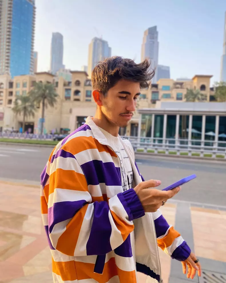 Sebastian Dobrincu a împlinit 26 de ani și și-a cumpărat un Ferrari: „Tânăr, dar mă simt bătrân. Am trecut de jumătatea vieții”. Cum arată mașina