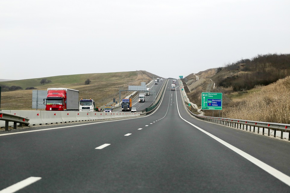 Noi sancțiuni pentru șoferii care circulă pe autostradă. Rămân fără permis dacă fac asta