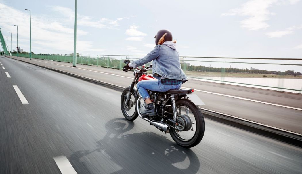 Este oficial! Șoferii cu permis categoria B vor putea conduce și motociclete! Ce prevede noua lege