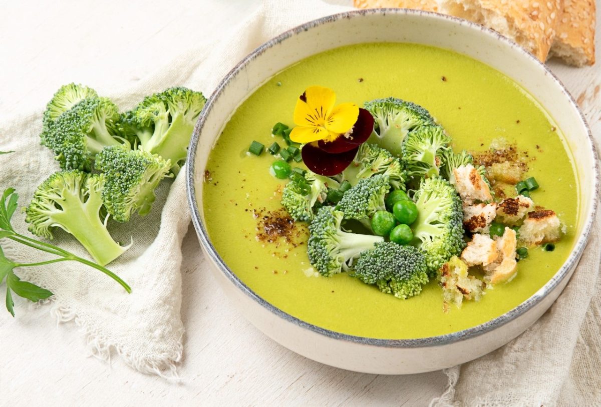 Rețeta de supă cremă de broccoli. Deliciul sănătos pentru orice masă