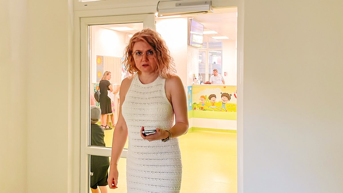 Alina Belu, managerul de la Spitalul „Sf. Maria” Iași, a renunțat la o bucătărie modernă pentru a aduce o firmă de catering! Combinația este suspectă: „Și-au bătut joc de noi”