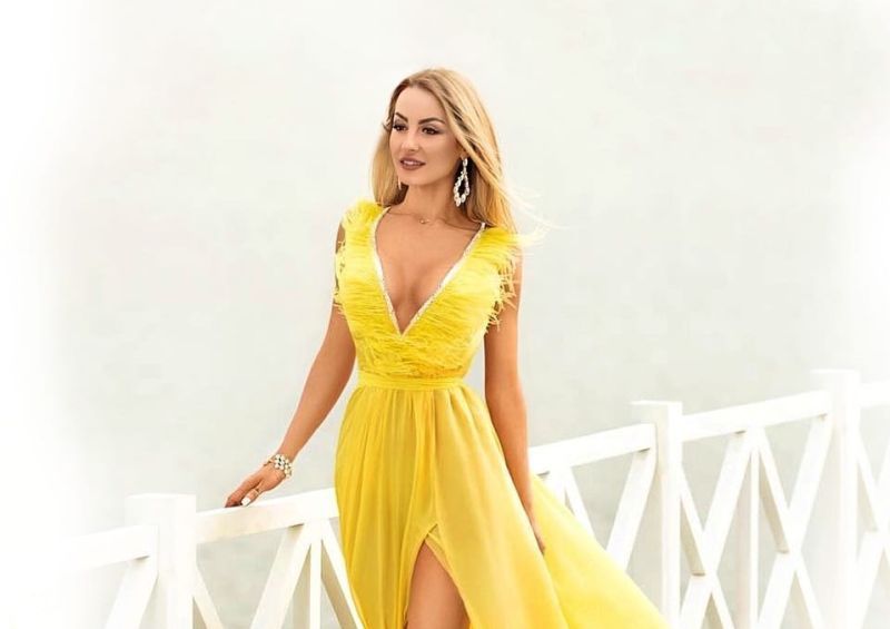 Flavia Mihășan arată extraordinar la 40 de ani! De ce a ajuns vedeta la psiholog