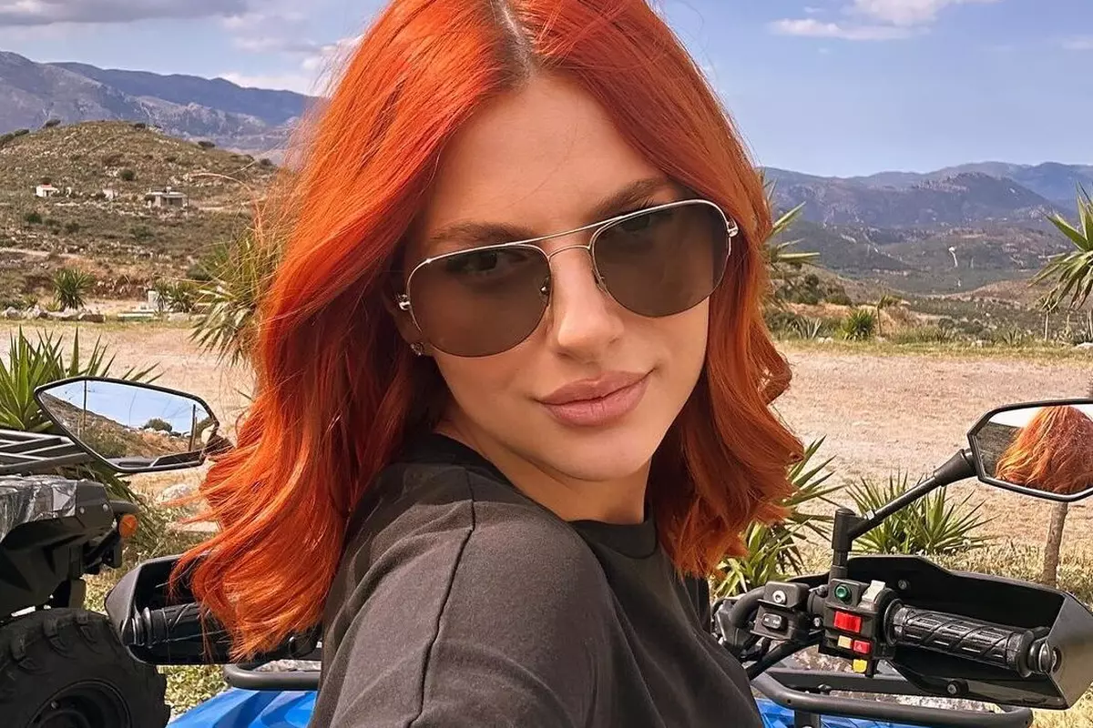 Lidia Buble a dat vestea cea mare, cu mâna pe burtică! „Acum țin de mână doi!”