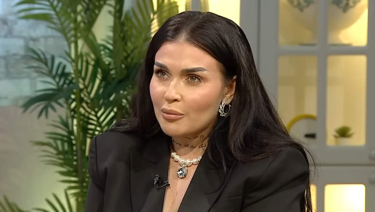 Oana Radu nu se mai ascunde. Cine e bărbatul cu care s-a sărutat în văzul tuturor