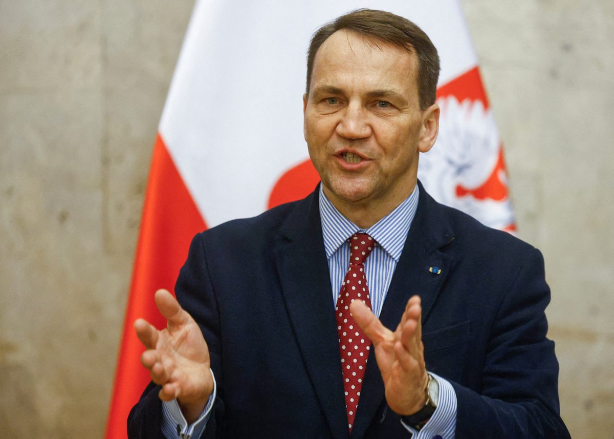 Polonia „are datoria” să doboare rachete rusești deasupra Ucrainei, declară ministrul de Externe. Ce spune NATO